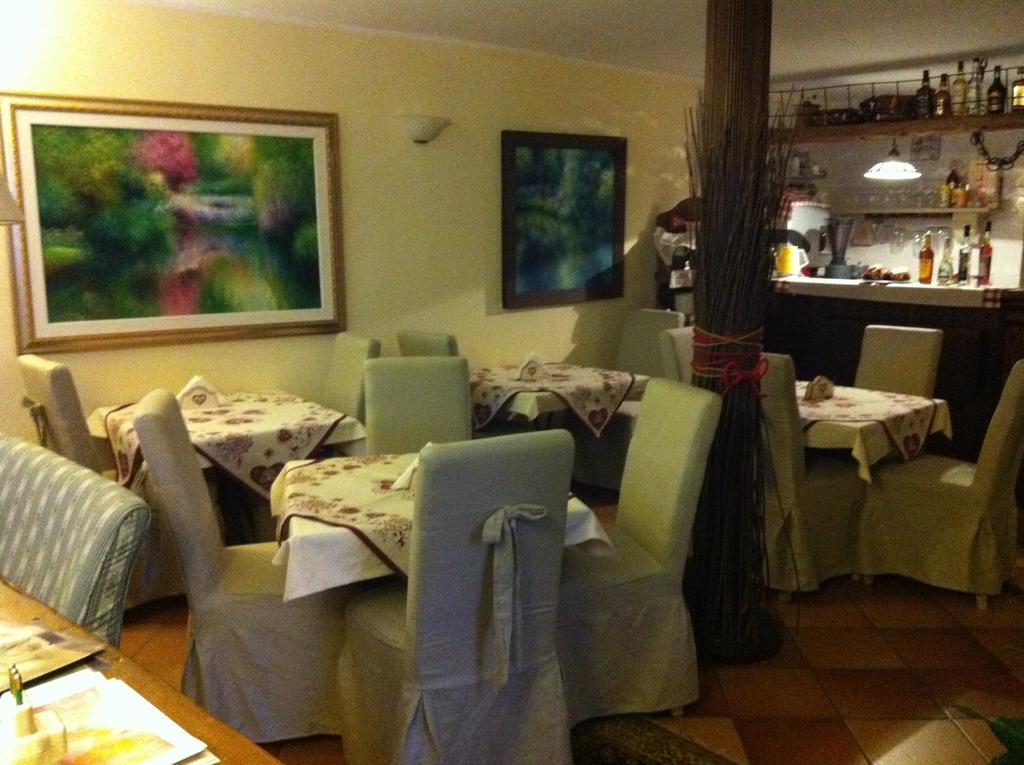 Albergo Dell'Oca 페스코코스탄초 외부 사진
