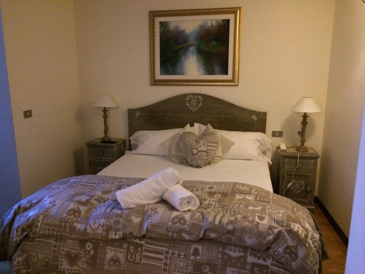 Albergo Dell'Oca 페스코코스탄초 객실 사진